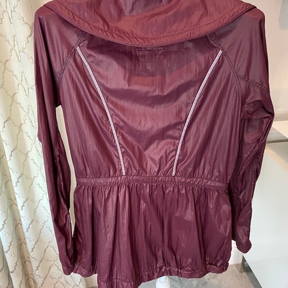 Light wind or rain Jacket - Picture 3 of 4